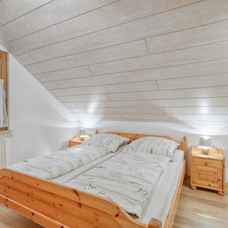 Seepark Kirchheim Ferienhaus Bei Nina Mit Sauna Bagian luar foto