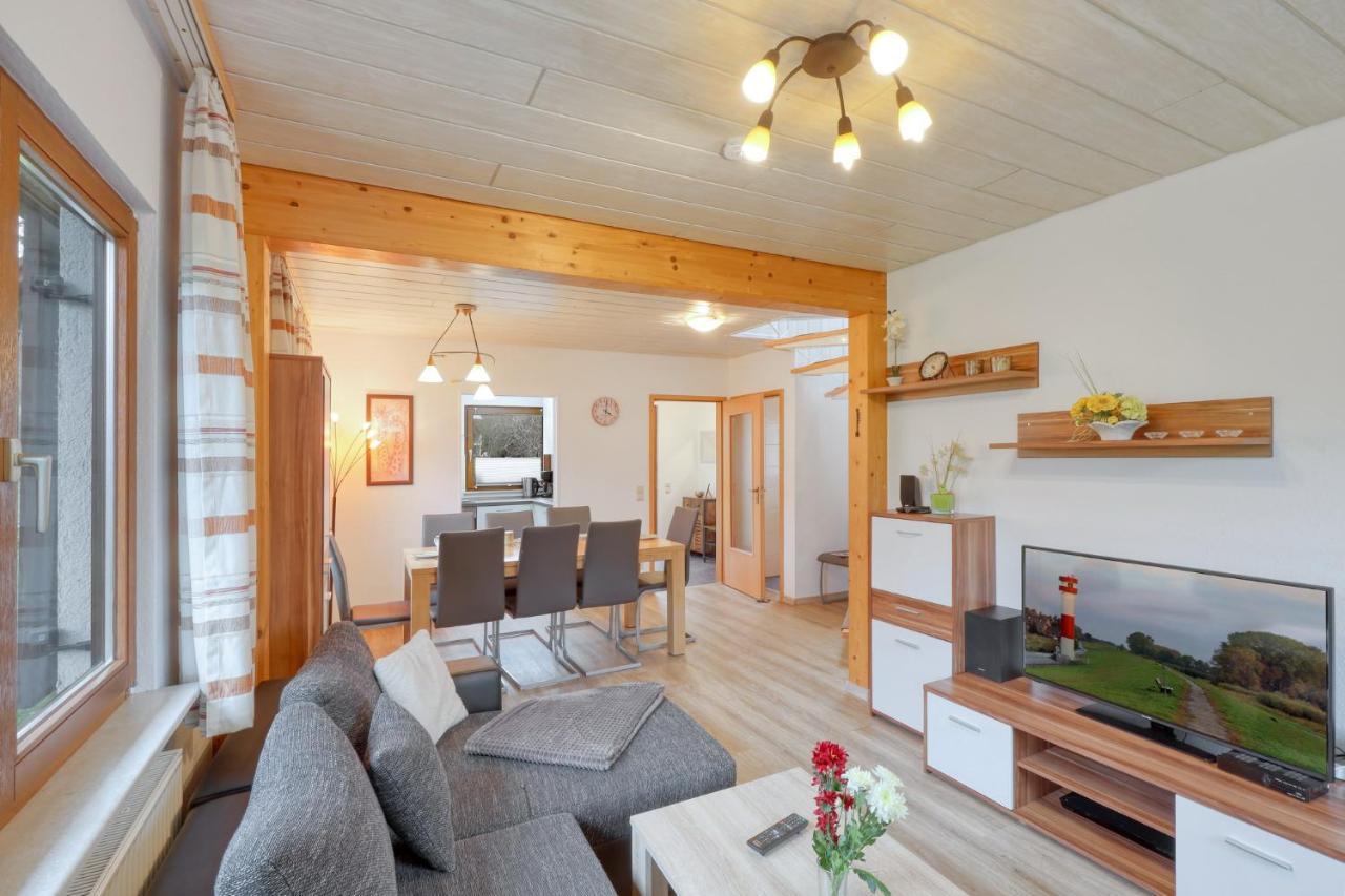 Seepark Kirchheim Ferienhaus Bei Nina Mit Sauna Bagian luar foto